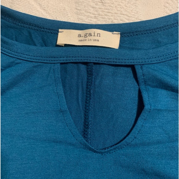 PRICE REDUCED. Women’s plus size. Teal color - keyhole & gathering at waistline - Picture 3 of 5